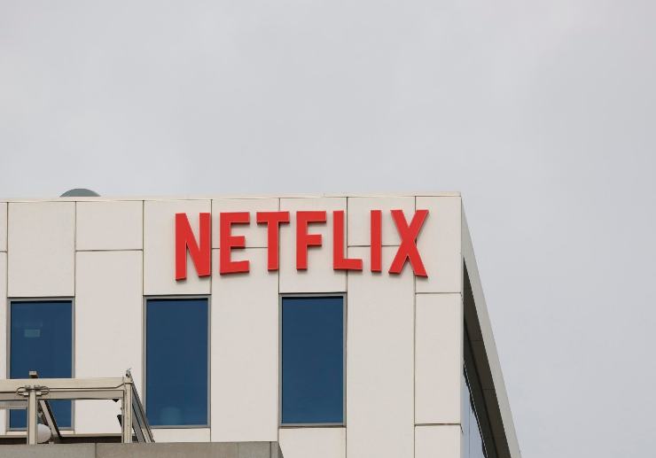 Netflix prezzi puoi scegliere tu