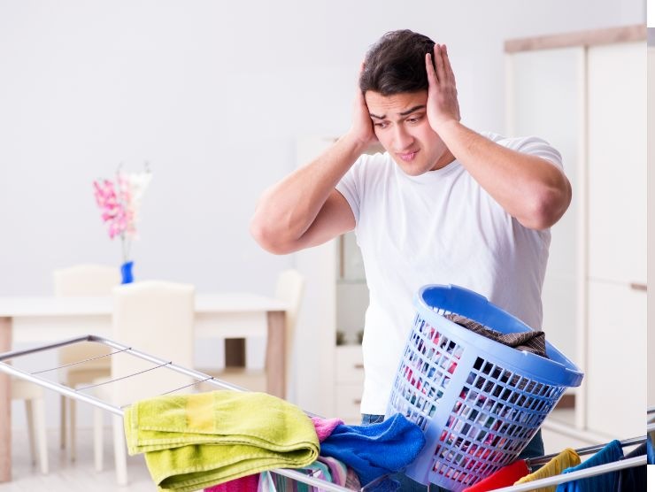 uomo che guarda bucato preoccupato 