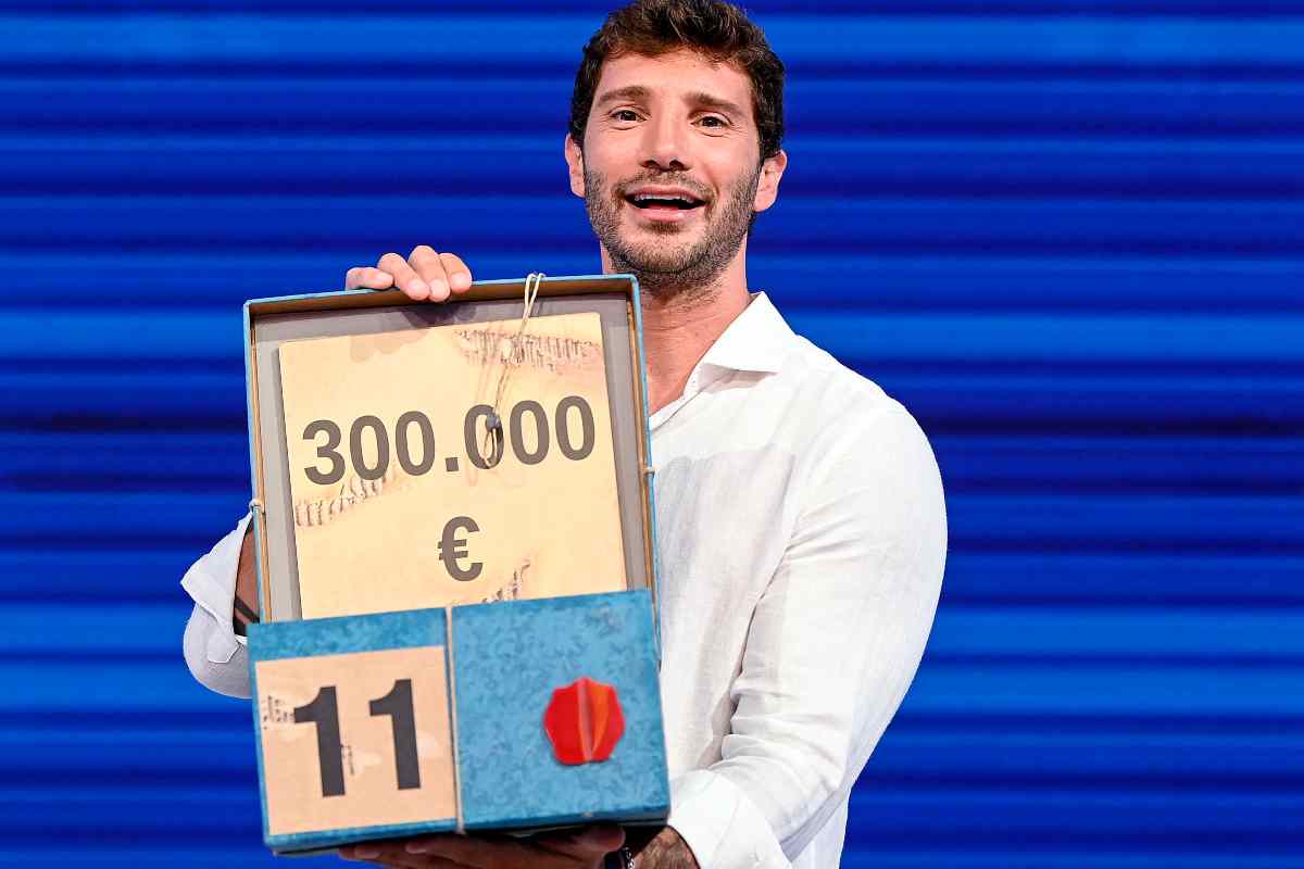 Stefano De Martino, quanto guadagna per condurre Affari Tuoi?