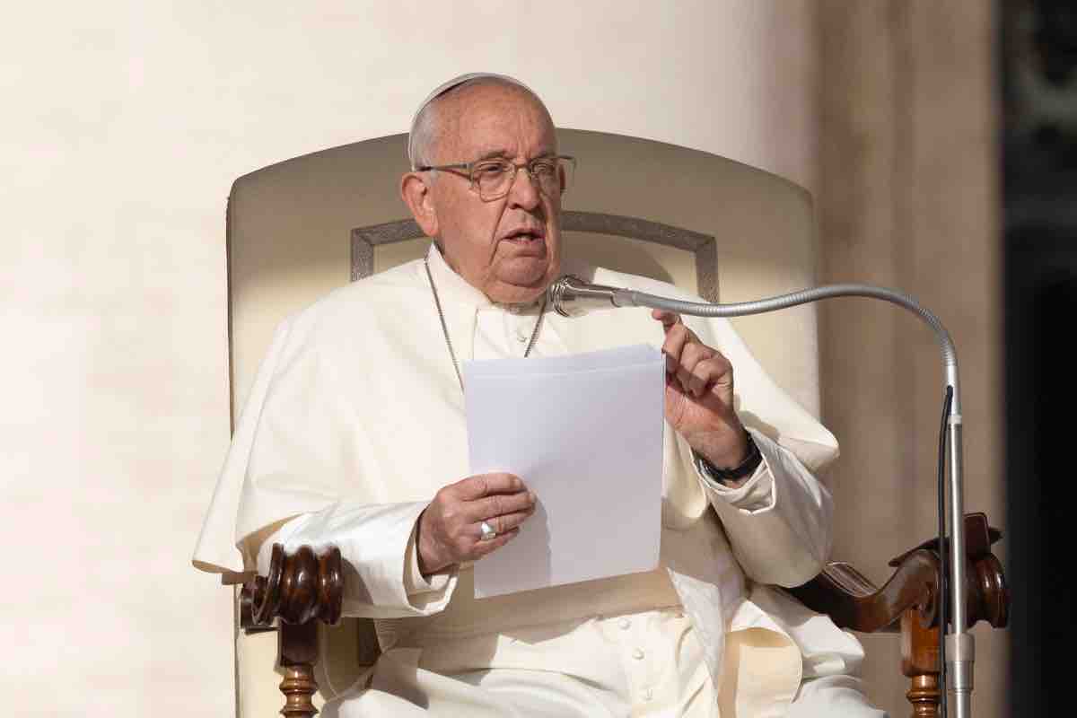 Quanto guadagna Papa Francesco? Lo stipendio mostruoso al quale ha rinunciato il Pontefice